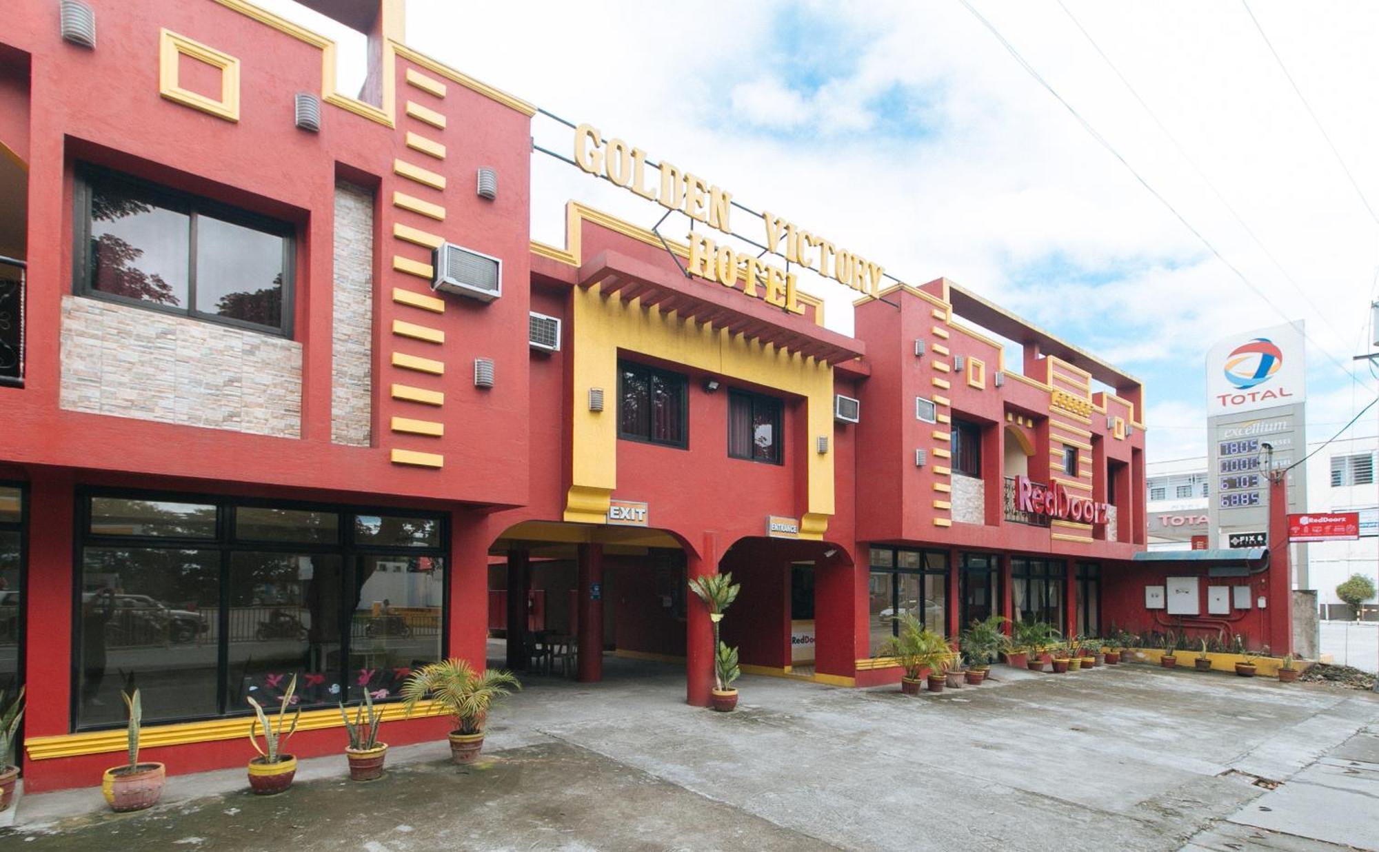 Reddoorz @ Golden Victory Hotel Mabalacat Pampanga מראה חיצוני תמונה